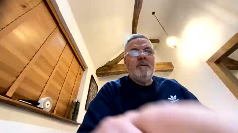 Snapshot of misterblivs chatting on February 6, 2026, 4:54 pm Misterblivs online show from February 6, 2026, 4:54 pm
