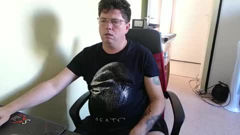 mistercoeur online show from October 7, 2025, 2:36 pm