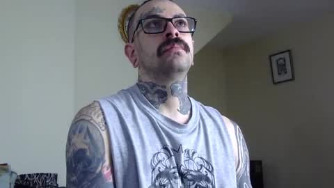 misternocturne online show from December 1, 2025, 2:11 pm