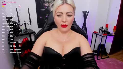 Miss CatSnow online show from February 19, 2025, 2:23 pm