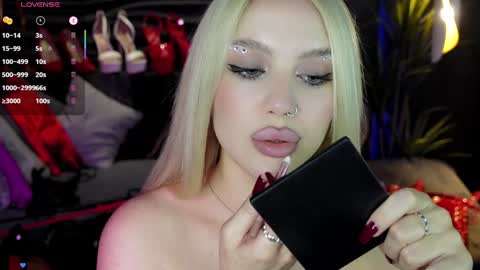 Snapshot of mistress_darsy chatting on January 30, 2025, 6:24 am Darsy online show from January 30, 2025, 6:24 am