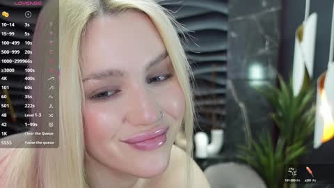 Snapshot of mistress_darsy chatting on February 6, 2025, 6:08 am Darsy online show from February 6, 2025, 6:08 am