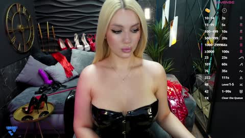 Snapshot of mistress_darsy chatting on February 8, 2025, 1:54 pm Darsy online show from February 8, 2025, 1:54 pm