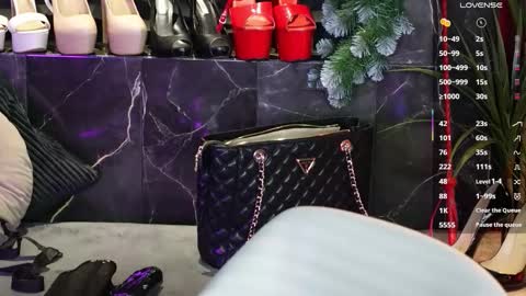 Snapshot of mistress_darsy chatting on January 18, 2026, 5:55 am Darsy online show from January 18, 2026, 5:55 am