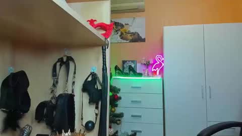 Mistress Kristi online show from December 18, 2025, 11:11 pm