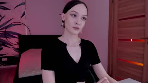 Mistress Mia online show from February 11, 2025, 11:33 pm