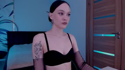 Mistress Mia online show from September 15, 2025, 7:03 pm