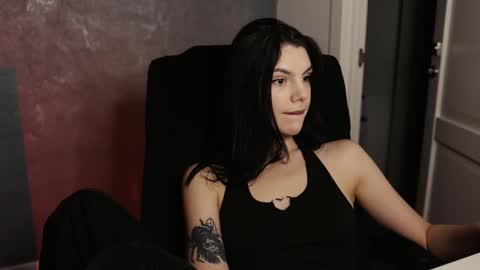 Miss Rochelle online show from March 1, 2025, 10:42 pm