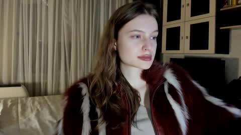 mistresselizy online show from January 6, 2025, 7:35 pm