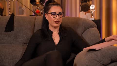 Mistress Kelly online show from January 9, 2026, 8:17 am