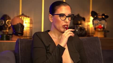 Snapshot of mistresskellykent chatting on March 15, 2026, 8:37 pm Mistress Kelly online show from March 15, 2026, 8:37 pm