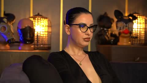 Snapshot of mistresskellykent chatting on May 18, 2026, 8:36 pm Mistress Kelly online show from May 18, 2026, 8:36 pm