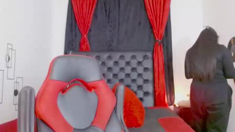 Mistresslombana online show from September 13, 2025, 4:23 am