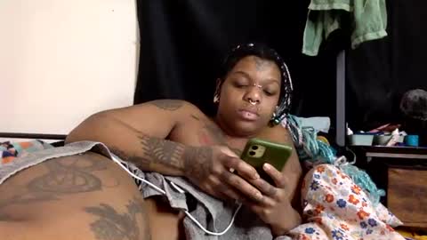 Snapshot of mistressmystii chatting on December 23, 2025, 5:38 am Mistress Mystii online show from December 23, 2025, 5:38 am