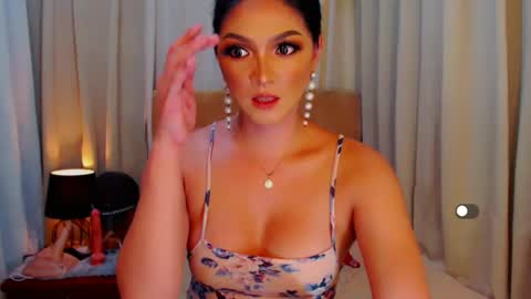 Leah online show from December 8, 2024, 11:03 am