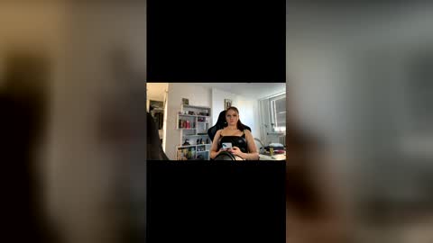 Mistress Violet online show from June 1, 2026, 4:52 pm