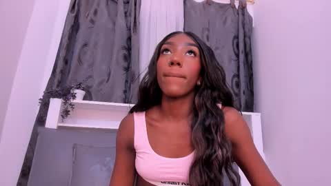 mistt_miaa online show from December 1, 2025, 7:08 pm