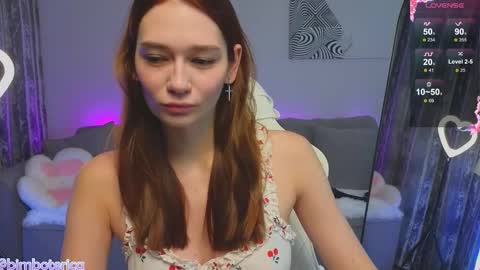 misty_roseee online show from September 19, 2025, 2:40 pm