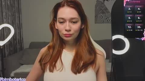 misty_roseee online show from September 24, 2025, 2:31 pm