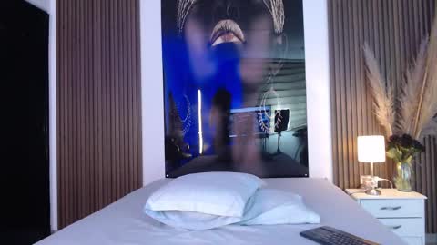 Mtica Brennet online show from November 15, 2025, 3:37 am