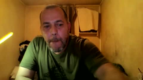 Snapshot of mito51 chatting on December 31, 2024, 8:45 pm mito51 online show from December 31, 2024, 8:45 pm