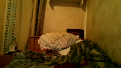 Snapshot of mito51 chatting on February 1, 2025, 12:18 am mito51 online show from February 1, 2025, 12:18 am