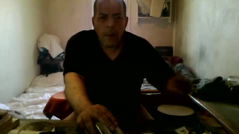 Snapshot of mito51 chatting on September 18, 2025, 7:10 am mito51 online show from September 18, 2025, 7:10 am