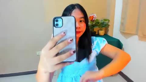 Snapshot of mitsuri_yuki chatting on October 20, 2025, 10:59 am Mitsu online show from October 20, 2025, 10:59 am