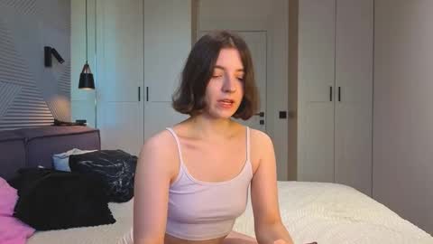 Snapshot of miu_in_chains chatting on September 29, 2025, 5:56 am miu_in_chains online show from September 29, 2025, 5:56 am