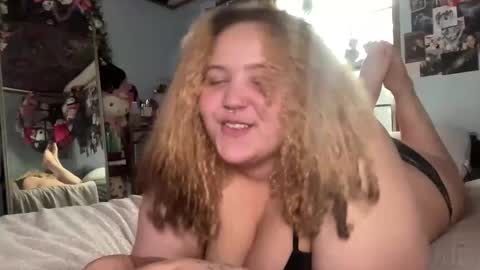 mixxedgoodness222 online show from February 27, 2026, 8:42 pm