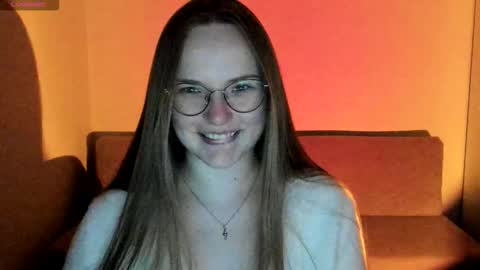 Miya online show from November 26, 2025, 9:05 pm