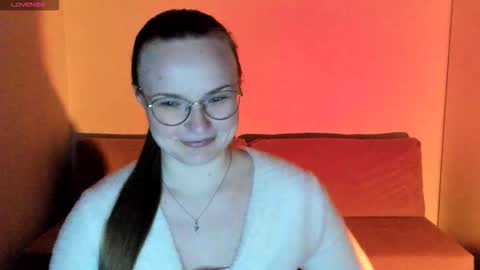 Miya online show from November 29, 2025, 4:54 pm