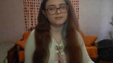 Milana online show from April 3, 2026, 7:28 am