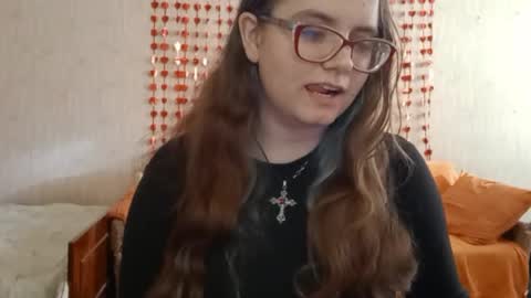 Milana online show from May 18, 2026, 3:07 pm