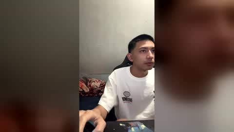 mizukix300 online show from March 21, 2026, 6:29 am