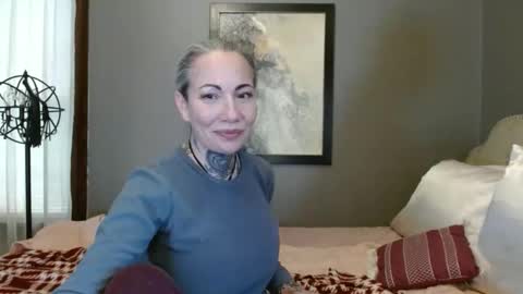 MizXtrix online show from April 24, 2026, 10:01 pm