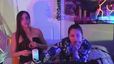 Hera  Tethra Bathtub stream  20k followers  Ask about our custom videos3 online show from February 10, 2025, 5:52 pm