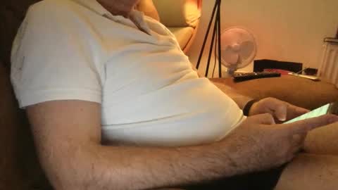 mjstratman2 online show from November 18, 2025, 10:25 pm