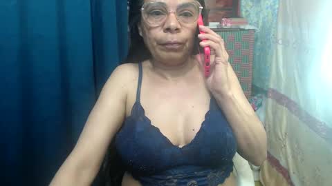 kelly online show from October 9, 2025, 8:40 pm