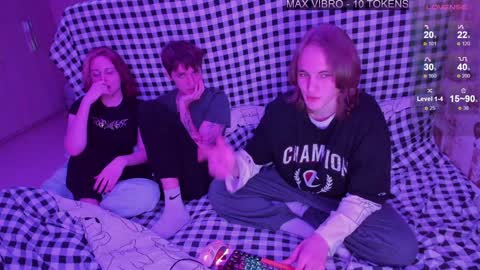 Tim and Lisa  Simon and Luna online show from February 6, 2025, 5:09 pm