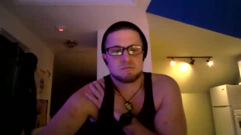 mmello2017 online show from November 12, 2025, 7:20 am