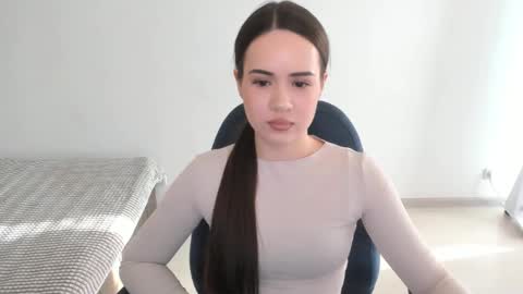 Snapshot of mmm_bananaa_ chatting on January 19, 2025, 12:50 pm Beata online show from January 19, 2025, 12:50 pm