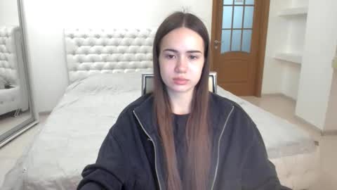 Snapshot of mmm_bananaa_ chatting on January 27, 2025, 7:13 pm Beata online show from January 27, 2025, 7:13 pm