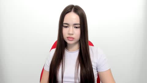 Snapshot of mmm_bananaa_ chatting on January 29, 2025, 8:04 pm Beata online show from January 29, 2025, 8:04 pm