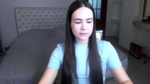 Snapshot of mmm_bananaa_ chatting on February 11, 2025, 6:22 pm Beata online show from February 11, 2025, 6:22 pm