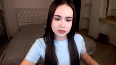 Snapshot of mmm_bananaa_ chatting on February 17, 2025, 9:08 pm Beata online show from February 17, 2025, 9:08 pm