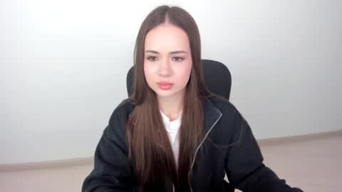 Snapshot of mmm_bananaa_ chatting on February 21, 2025, 8:05 pm Beata online show from February 21, 2025, 8:05 pm