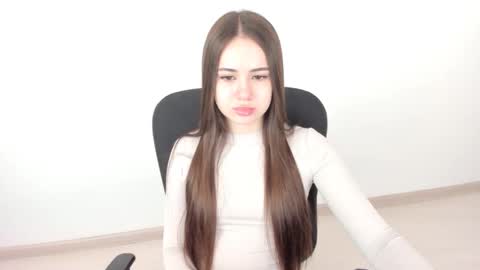 Snapshot of mmm_bananaa_ chatting on February 27, 2025, 9:11 am Beata online show from February 27, 2025, 9:11 am