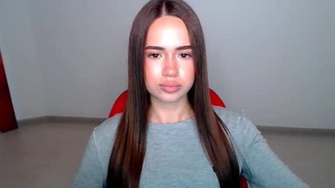 Snapshot of mmm_bananaa_ chatting on October 14, 2025, 1:12 pm Beata online show from October 14, 2025, 1:12 pm