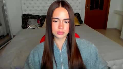 Snapshot of mmm_bananaa_ chatting on October 23, 2025, 5:12 pm Beata online show from October 23, 2025, 5:12 pm